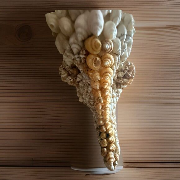 Vintage Hand Crafted  Alligator Figurine Made Of SEASHELLS - Picture 10 of 12